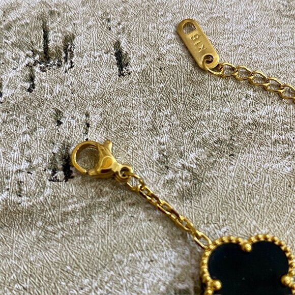Alhambra Designer Black Gold 4 Clover 5 Motif Bracelet - Picture 4 of 4